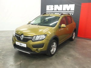 Хэтчбек Renault Sandero 2016 года, 950000 рублей, Курск