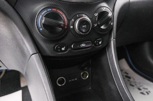 Седан Hyundai Solaris 2013 года, 899000 рублей, Красноярск