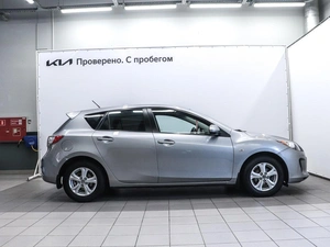 Хетчбэк Mazda 3 2011 года, 930000 рублей, Красноярск