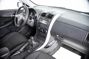 Седан Toyota Corolla 2008 года, 729000 рублей, Пермь