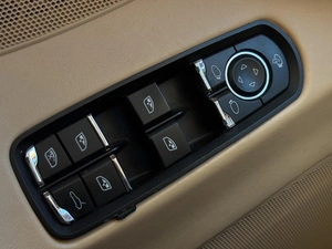 Лифтбек Porsche Panamera 4 2013 года, 3147000 рублей, Ижевск