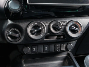 Пикап Toyota Hilux 2016 года, 3880000 рублей, Большой Сочи