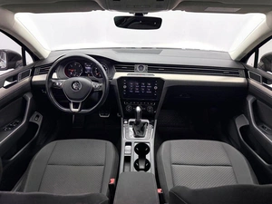 Седан Volkswagen Passat 2017 года, 2174000 рублей, Орёл