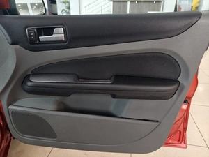 Хетчбэк Ford Focus 2008 года, 677000 рублей, Солонцы