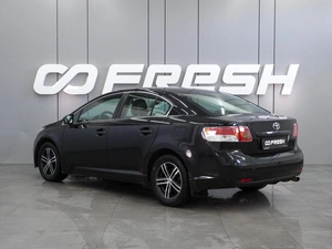 Седан Toyota Avensis 2011 года, 1030000 рублей, Воронеж