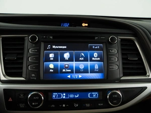 Внедорожник Toyota Highlander 2017 года, 3489050 рублей, Москва