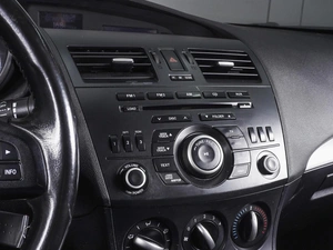 Седан Mazda 3 2011 года, 890000 рублей, Ростов-на-Дону