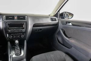 Седан Volkswagen Jetta 2012 года, 889000 рублей, Пермь