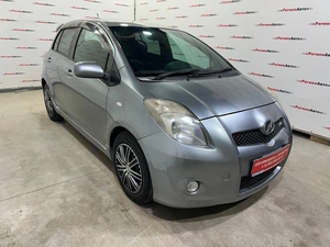Хетчбэк Toyota Vitz 2006 года, 499000 рублей, Красноярск