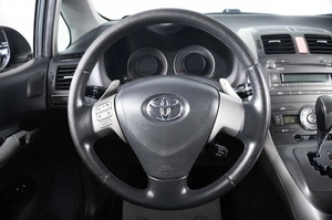 Хетчбэк Toyota Auris 2007 года, 739000 рублей, Пермь