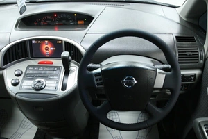 Минивэн Nissan Presage 2003 года, 678000 рублей, Солонцы