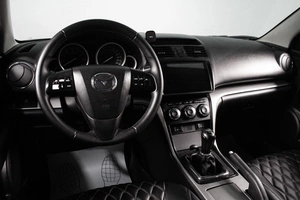 Седан Mazda 6 2011 года, 1099000 рублей, Сургут
