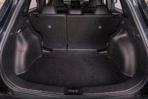 Внедорожник Toyota Corolla Cross 2022 года, 2749000 рублей, Томск