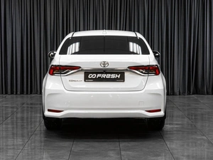 Седан Toyota Corolla 2019 года, 1799000 рублей, Тюмень
