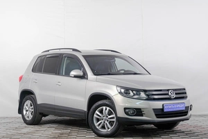 Внедорожник Volkswagen Tiguan 2011 года, 1189000 рублей, Кемерово