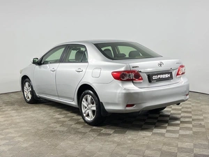 Седан Toyota Corolla 2012 года, 898900 рублей, Казань