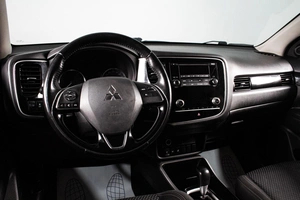 Внедорожник Mitsubishi Outlander 2020 года, 2269000 рублей, Сургут