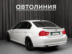 Седан BMW 3 серия 2011 года, 1050000 рублей, Красноярск