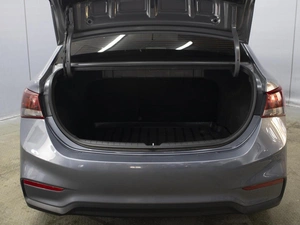 Седан Hyundai Solaris 2017 года, 1220000 рублей, Омск