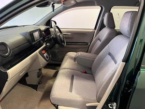 Хетчбэк Toyota Passo 2018 года, 1049000 рублей, Красноярск