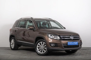 Внедорожник Volkswagen Tiguan 2014 года, 1699000 рублей, Томск