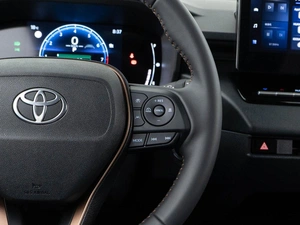 Внедорожник Toyota Corolla Cross, I Рестайлинг 2025 года, 3922900 рублей, Москва