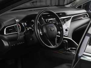 Седан Toyota Camry 2019 года, 3249000 рублей, Тюмень