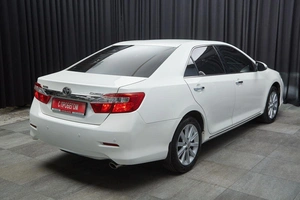 Седан Toyota Camry 2014 года, 1699000 рублей, Красноярск