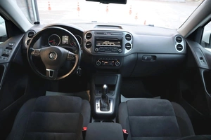 Внедорожник Volkswagen Tiguan 2012 года, 1550000 рублей, Мирное