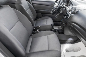 Седан Chevrolet Aveo 2007 года, 469000 рублей, Барнаул
