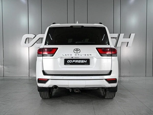 Внедорожник Toyota Land Cruiser 2022 года, 9899000 рублей, Аксай
