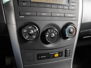 Седан Toyota Corolla 2010 года, 1129000 рублей, Воронеж