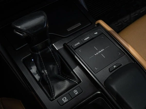 Седан Lexus ES 2018 года, 2770000 рублей, Ставрополь