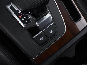 Внедорожник Audi Q5 2017 года, 2577977 рублей, Москва