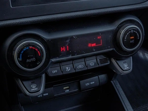 Хетчбэк Kia Rio X 2022 года, 1980000 рублей, Краснодар