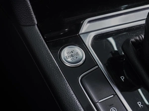 Седан Volkswagen Passat 2016 года, 1800000 рублей, Ростов-на-Дону