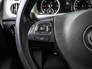 Внедорожник Volkswagen Tiguan 2011 года, 1699000 рублей, Кирилловка