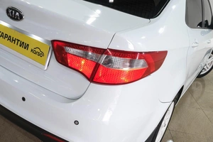 Седан Kia Rio 2011 года, 799000 рублей, Новокузнецк