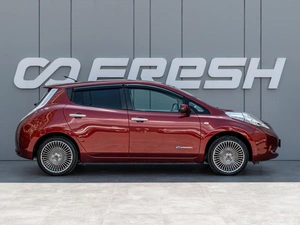 Хетчбэк Nissan Leaf 2011 года, 1000000 рублей, Краснодар