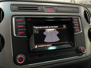 Внедорожник Volkswagen Tiguan 2016 года, 997000 рублей, Солонцы