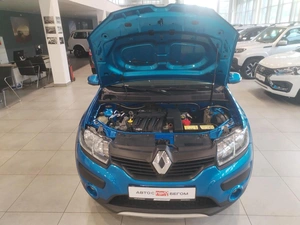 Хэтчбек Renault Sandero 2015 года, 990000 рублей, Орёл