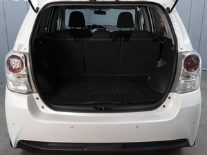Минивэн Toyota Verso 2013 года, 1210000 рублей, Омск