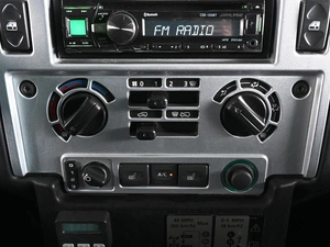 Внедорожник Land Rover Defender 2014 года, 2899000 рублей, Ростов-на-Дону