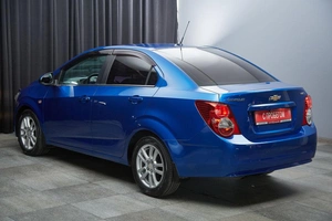 Седан Chevrolet Aveo 2013 года, 749000 рублей, Красноярск