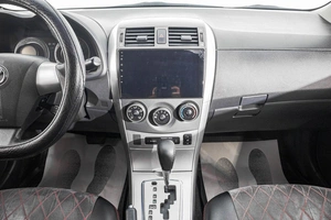 Седан Toyota Corolla 2012 года, 1199000 рублей, Барнаул