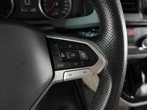 Минивэн Volkswagen Caravelle 2018 года, 3369000 рублей, Воронеж