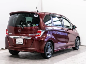 Минивэн Honda Freed 2014 года, 1050000 рублей, Красноярск