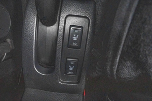 Хетчбэк Nissan Tiida 2012 года, 939000 рублей, Барнаул