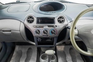 Хетчбэк Toyota Vitz 2000 года, 459000 рублей, Барнаул