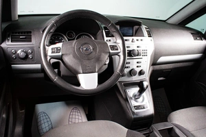 Минивэн Opel Zafira 2012 года, 849000 рублей, Сургут